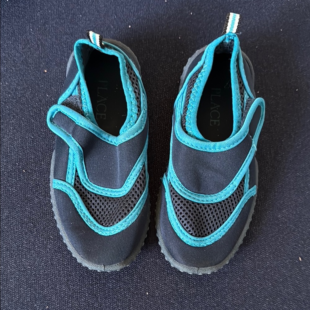 PLACE Kids' Black and Teal Shoes